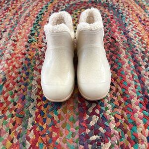 UGG Cream Rain Boots